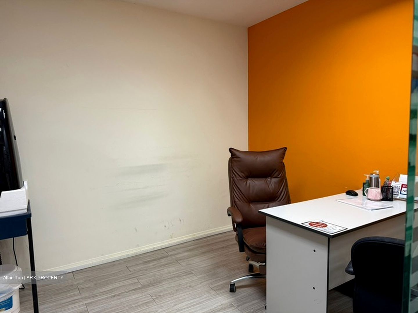 High Street Centre (D6), Office #602760151